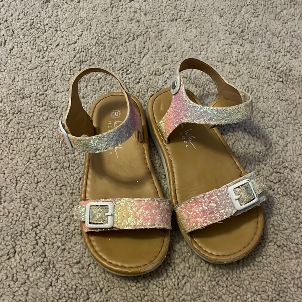 Girls sandals